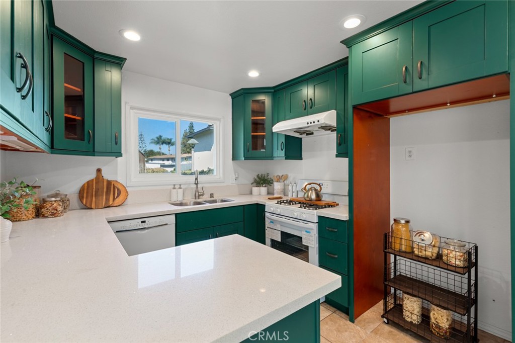 Sunshine Village (SUNV) - Residential