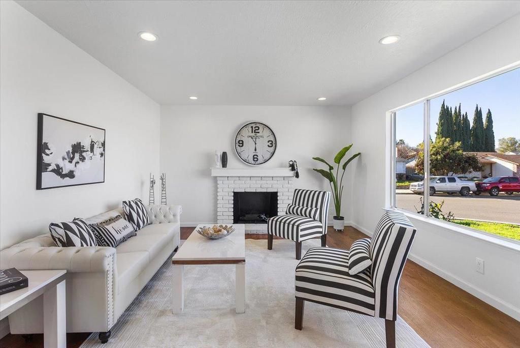 Photo of 1012 Wilsham Drive, San Jose, CA 95132 (MLS # ML82031389)