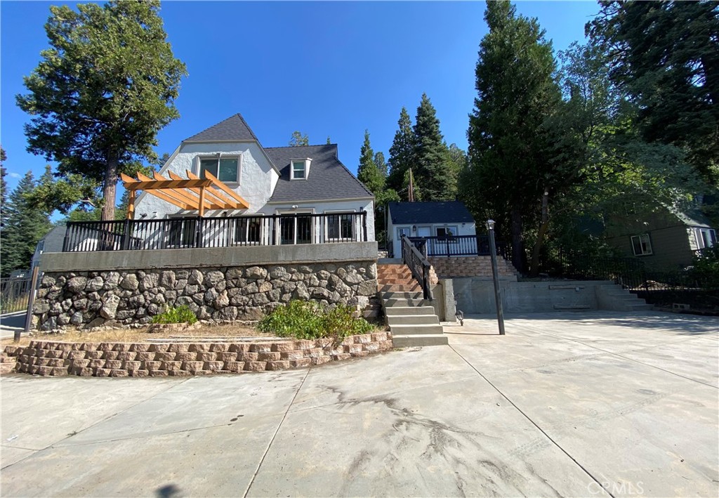 Arrowhead Woods (AWHW) - Residential