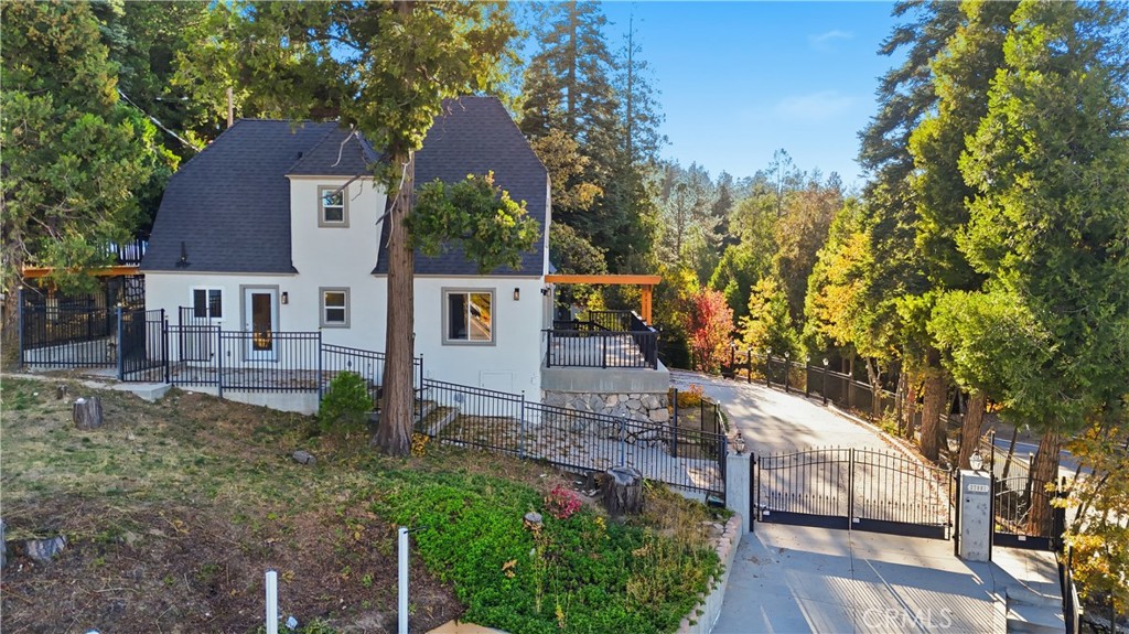 Arrowhead Woods (AWHW) - Residential