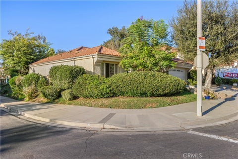 Tiny photo for 13709 Grand Isle DR, Moorpark, CA 93021 (MLS # SR26193569)