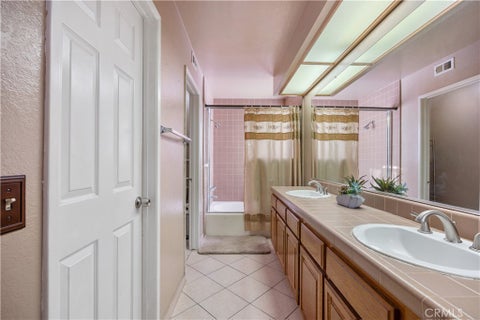 Tiny photo for 13709 Grand Isle DR, Moorpark, CA 93021 (MLS # SR26193569)