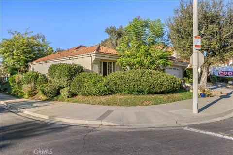 Tiny photo for 13709 Grand Isle DR, Moorpark, CA 93021 (MLS # SR26193569)