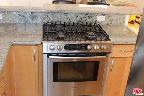 Tiny photo for 1033 1/2 N Martel Avenue, West Hollywood, CA 90046 (MLS # 26848129)