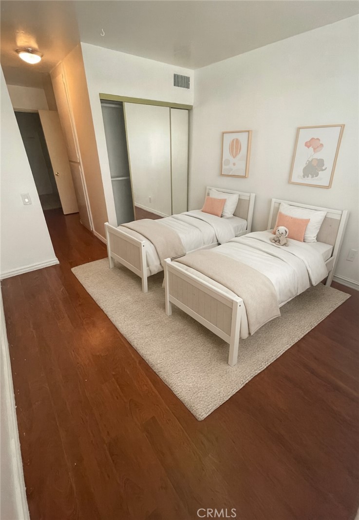 5460 White Oak Avenue J206