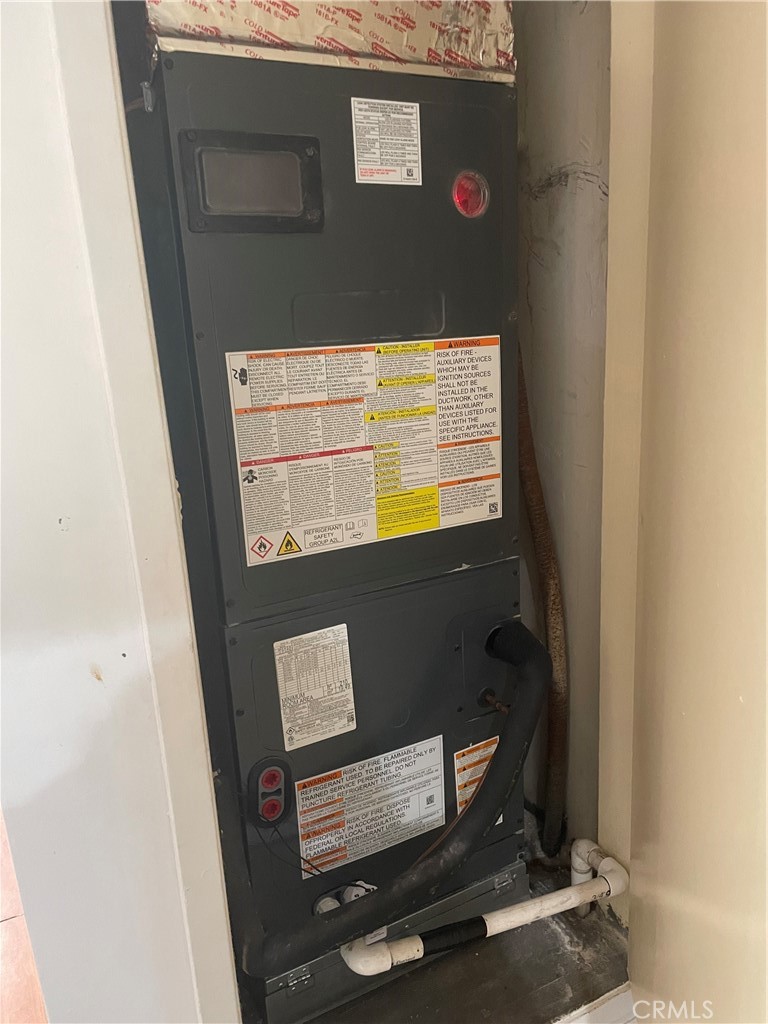 5460 White Oak Avenue J206