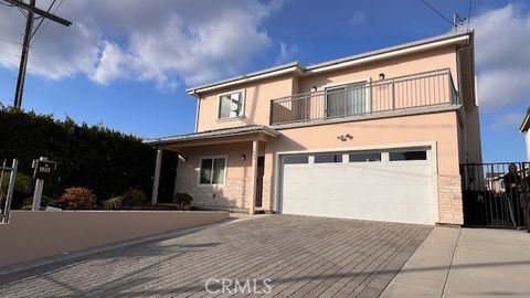Photo of 1665 W 221st Street, Torrance, CA 90501 (MLS # AR25122229)