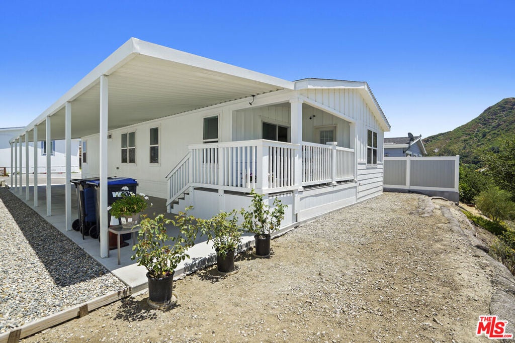 30473 Mulholland Hwy 174