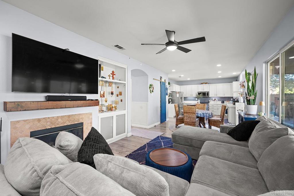 1713 FAWNTAIL Court