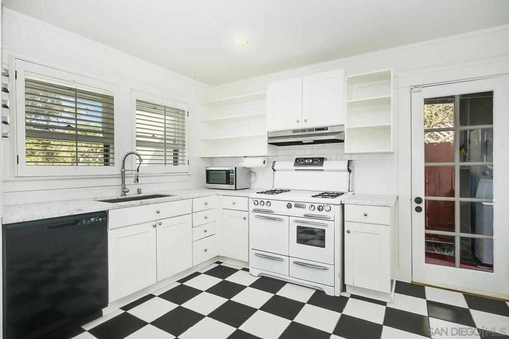 University Heights - Residential Lease