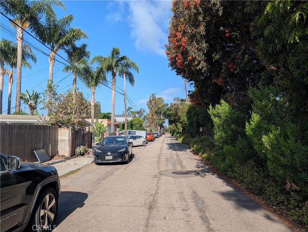 1698 Vista Del Mar Drive
