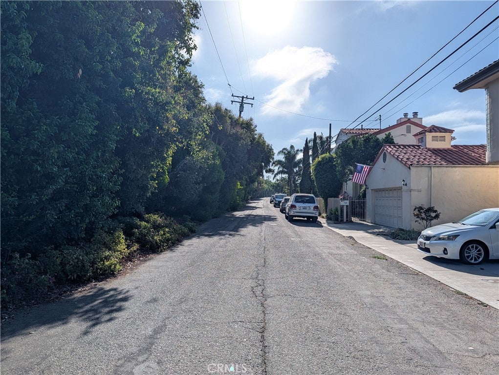 1698 Vista Del Mar Drive