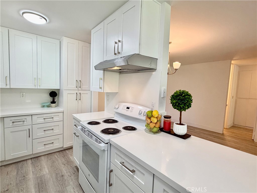 6542 Ocean Crest C112