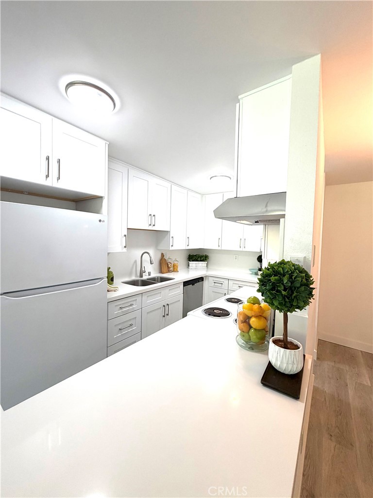 6542 Ocean Crest C112