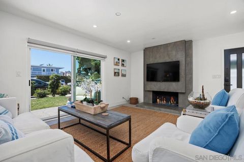 Photo of 1847 Coast Blvd Blvd, Del Mar, CA 92014 (MLS # 260013226SD)