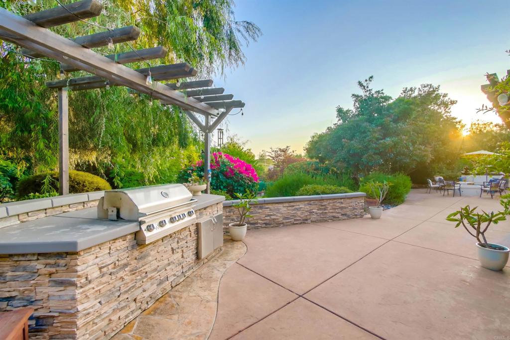 1495 Meredith Road