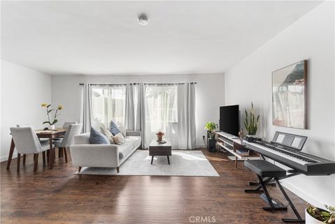 3045 E Theresa 1 Long Beach CA 90814