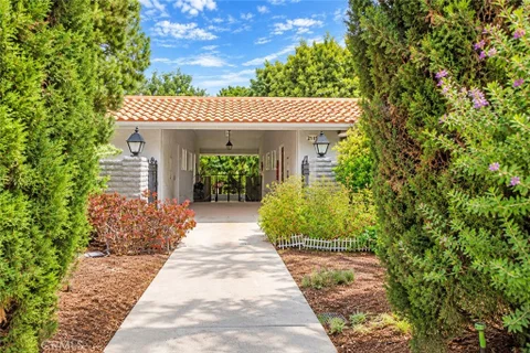 2115 Via Puerta #P, Laguna Woods, CA 92637 - MLS#: LG26203764