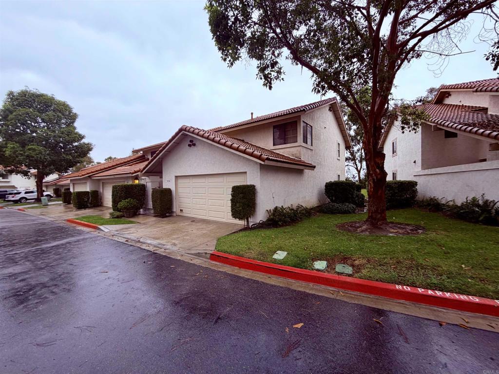 3114 Avenida Christina