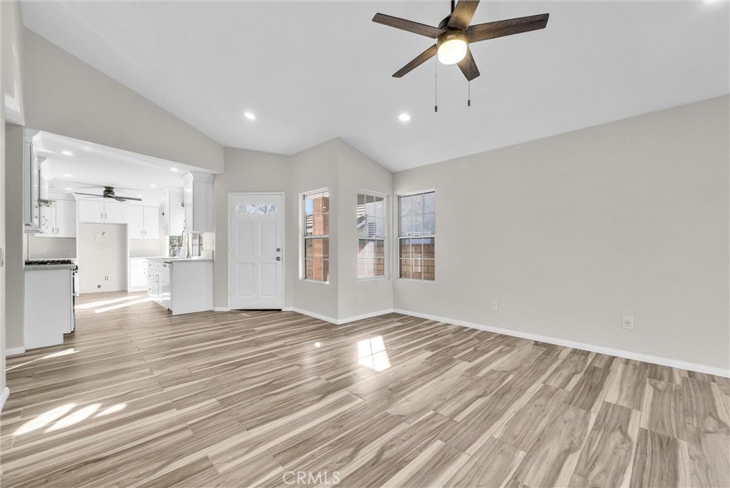 3094 Oakview