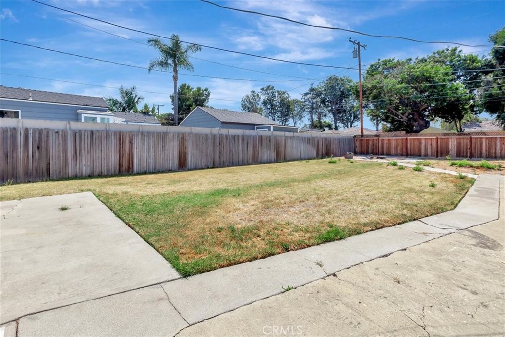 4643 Sunfield Avenue