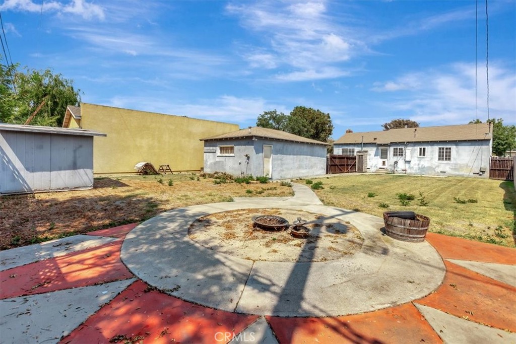 4643 Sunfield Avenue