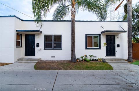 Photo of 8995 Victoria Avenue, South Gate, CA 90280 (MLS # DW26035447)
