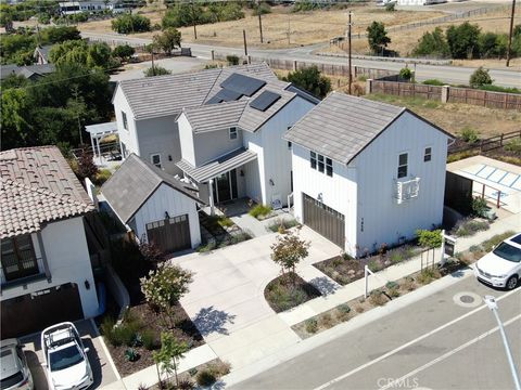 Photo of 1458 Parsons Way, San Luis Obispo, CA 93401 (MLS # SC25105359)