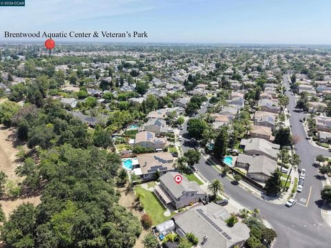 Tiny photo for 333 San Marino Lane LN, Brentwood, CA 94513 (MLS # 41137349)