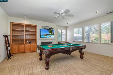 Tiny photo for 333 San Marino Lane LN, Brentwood, CA 94513 (MLS # 41137349)