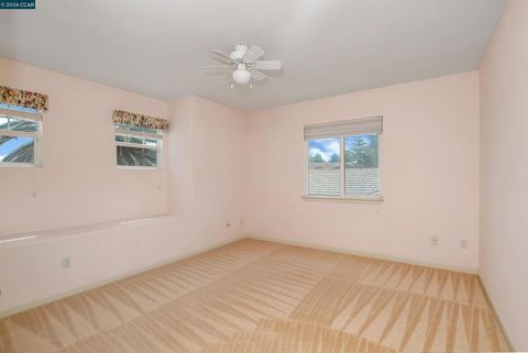 Tiny photo for 333 San Marino Lane LN, Brentwood, CA 94513 (MLS # 41137349)