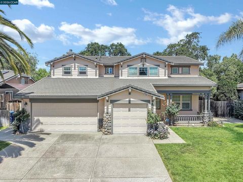 Tiny photo for 333 San Marino Lane LN, Brentwood, CA 94513 (MLS # 41137349)