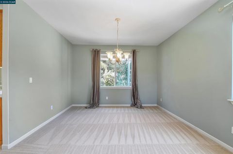 Tiny photo for 333 San Marino Lane LN, Brentwood, CA 94513 (MLS # 41137349)