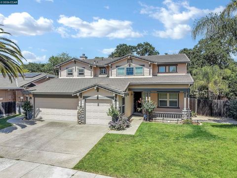Tiny photo for 333 San Marino Lane LN, Brentwood, CA 94513 (MLS # 41137349)