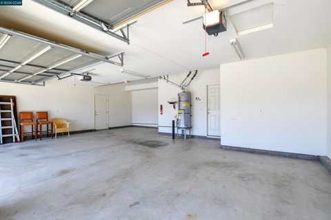 Tiny photo for 333 San Marino Lane LN, Brentwood, CA 94513 (MLS # 41137349)