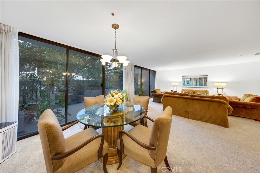 880 W 1st Street 204