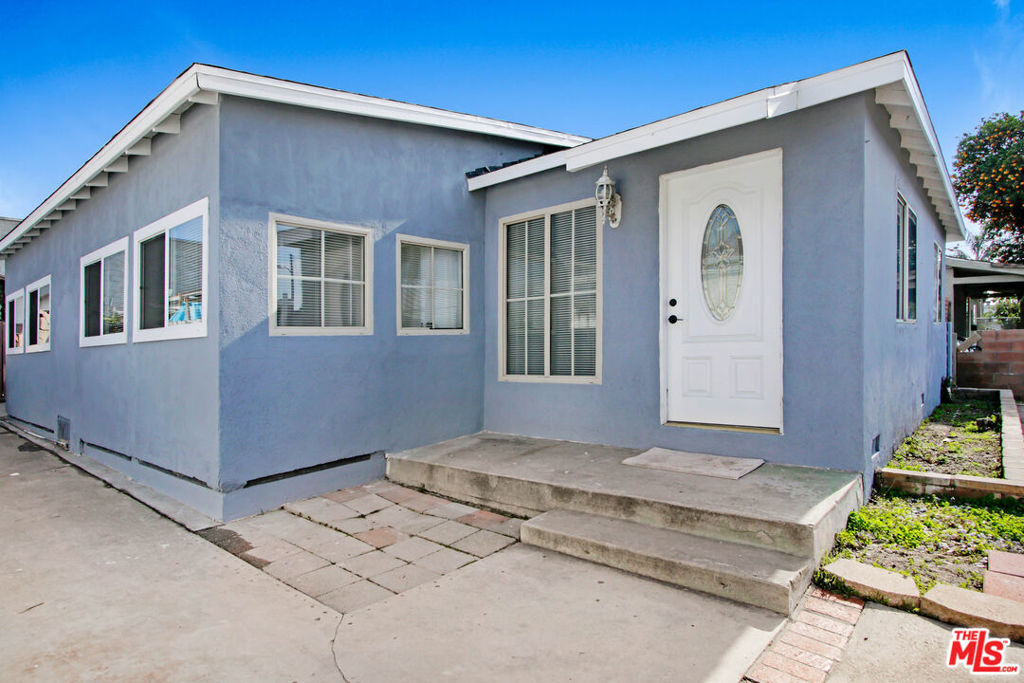 READY FOR MOVE IN!!!! Step into this beautifully remodeled 2 bedroom, 1 bath home and experience modern living at its finest! Featuring elegant vinyl plank flooring throughout, a spacious kitchen with gleaming quartz countertops and a hugh island perfect for entertaining, and a stylishly remodeled bathroom, this home is move-in ready and conveniently located close to the 101, 118, 5, and 405 freeways, Provident Hospital, Bishop Alemany High School, restaurants, and grocery stores. Call for pets. Please call the listing agent for private showings.