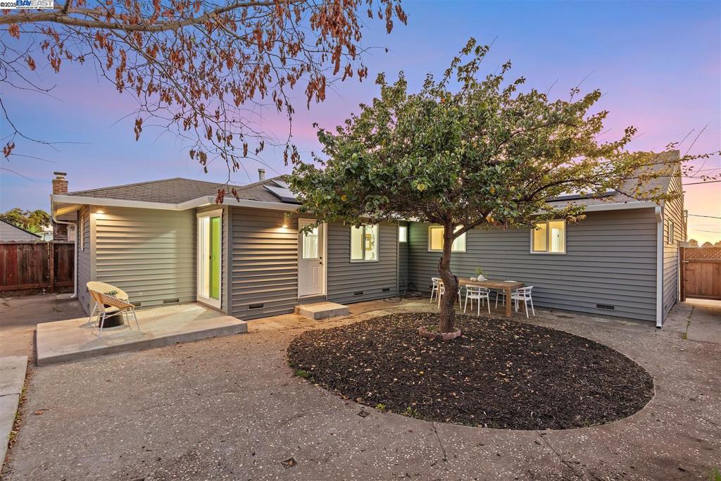 WASHINGTON MANOR - Residential