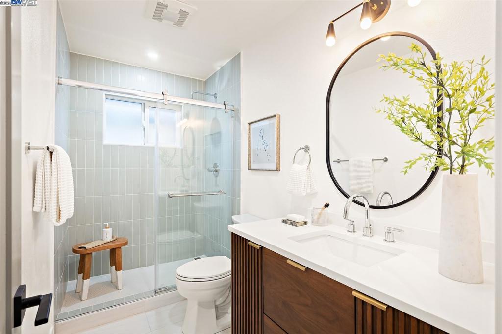 WASHINGTON MANOR - Residential