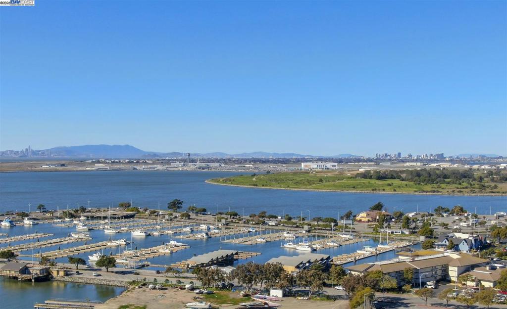 WASHINGTON MANOR - Residential