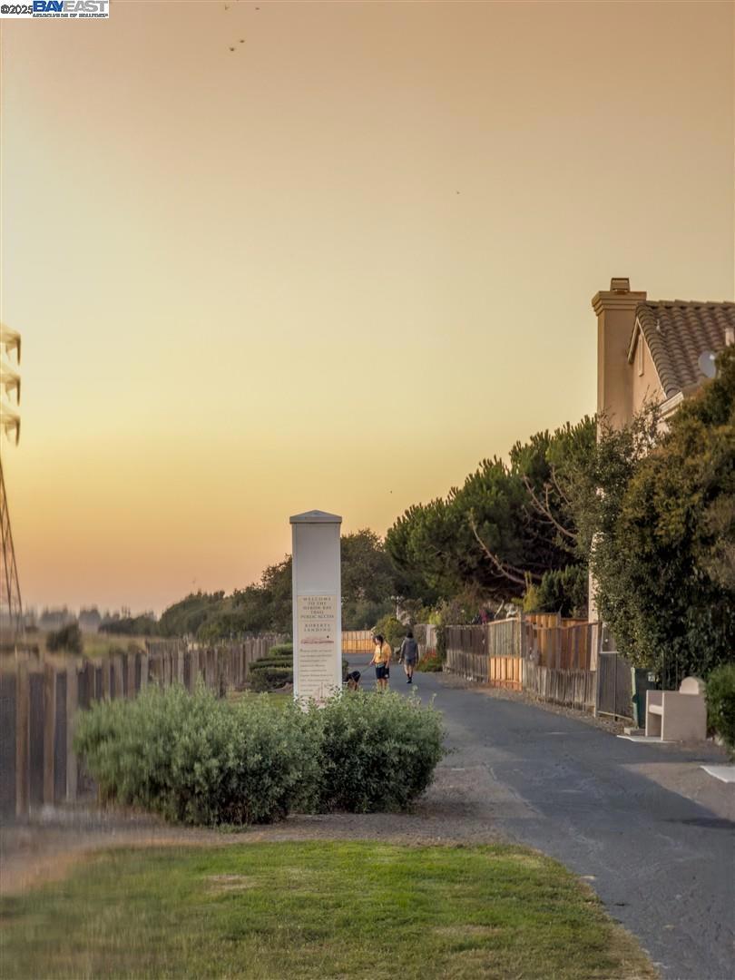 WASHINGTON MANOR - Residential