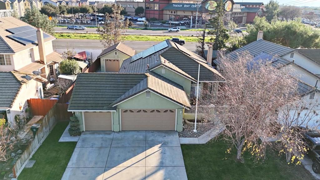 Photo of 778 Mission Ridge Drive, Manteca, CA 95337 (MLS # ML82032468)