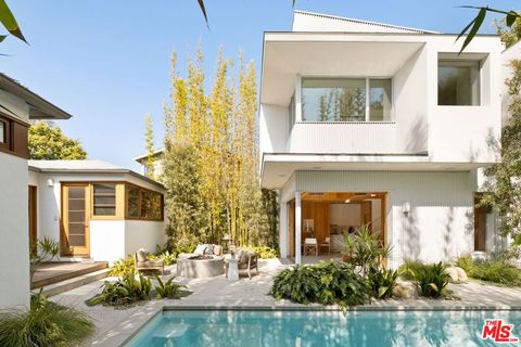 12548 Everglade Street Los Angeles CA 90066