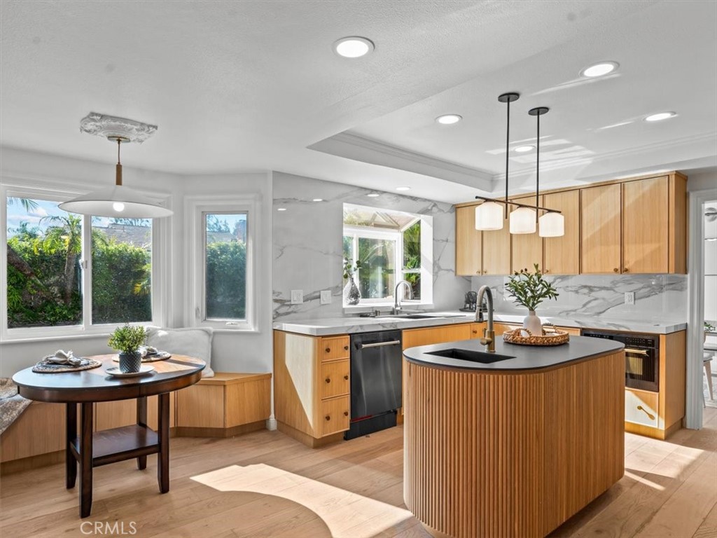 5505 Paseo Joaquin