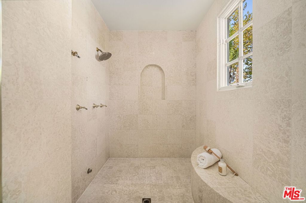 Custom NR-736 - 736 - Residential