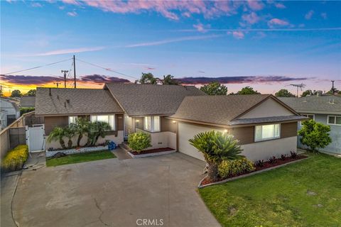 7581 Primrose Dr. Buena Park CA 90620