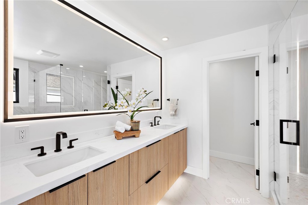 CUS - Residential Lease