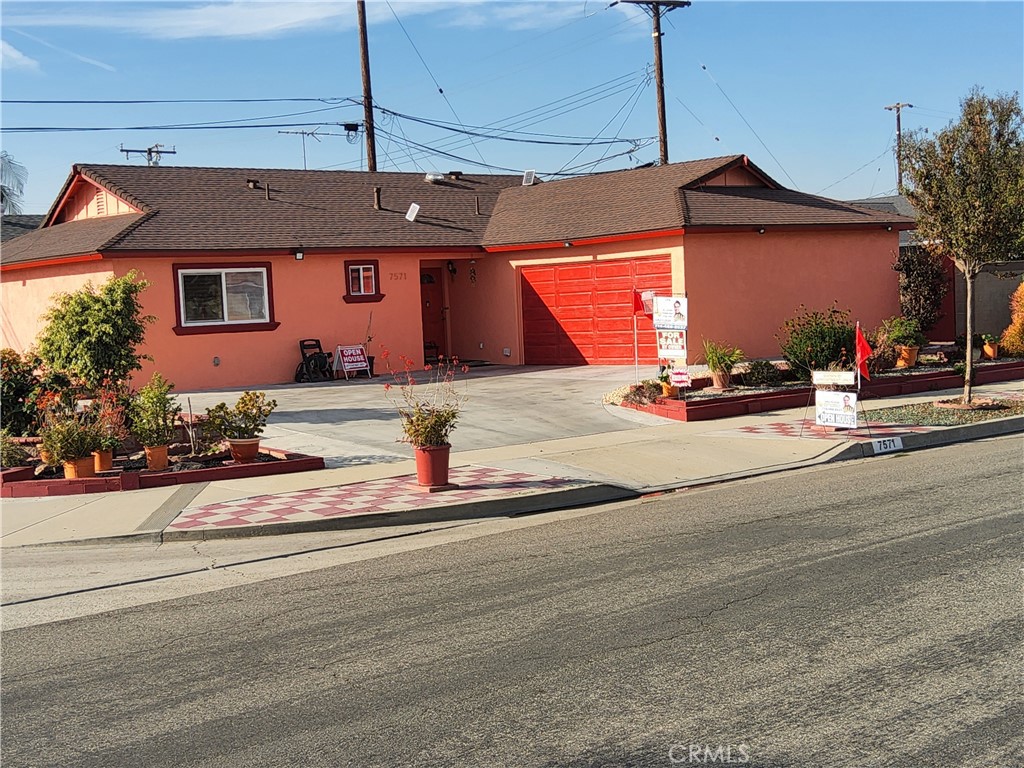 7571 San Rafael Drive E