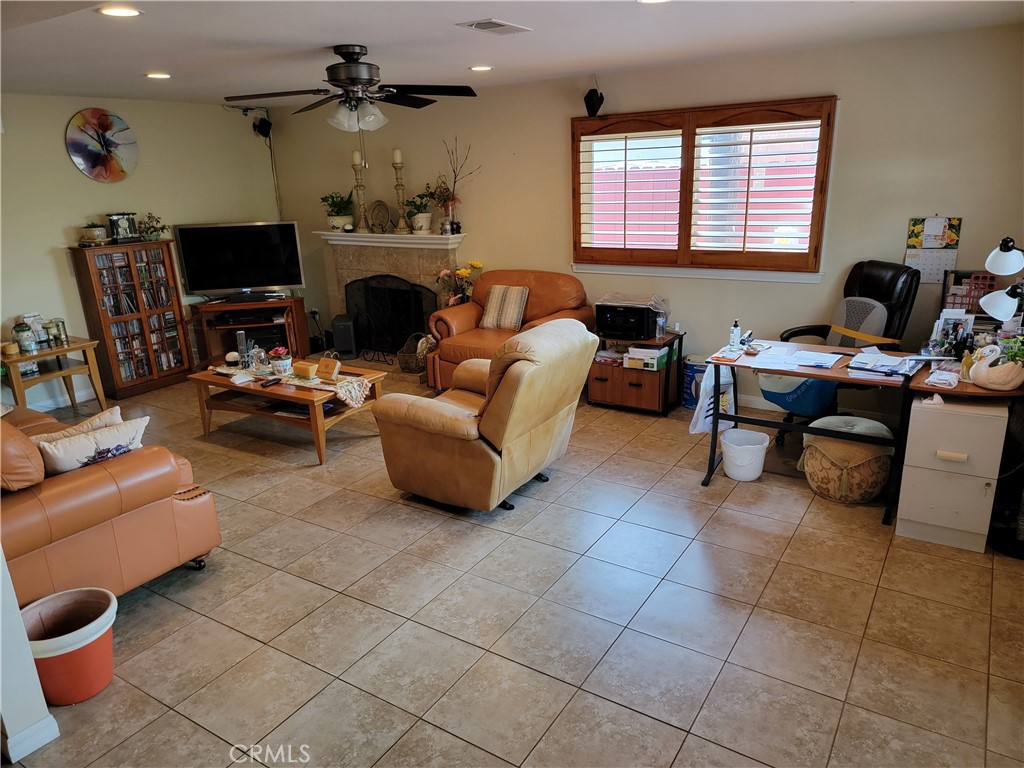 7571 San Rafael Drive E