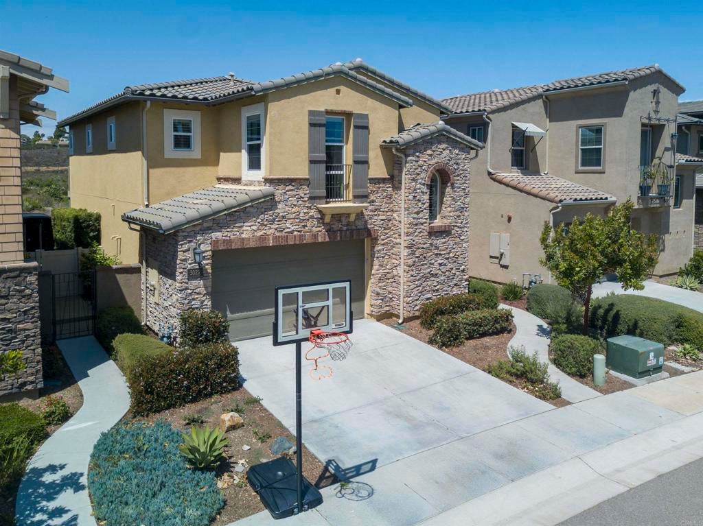 3022 Villeta Avenue, Carlsbad CA 92010
